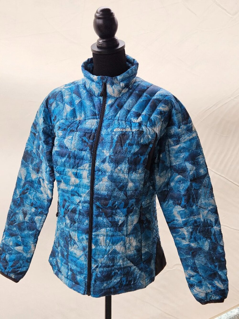 Eddie Bauer First Ascent Storm down Blue Abstract Insulated puffer Jacket size M